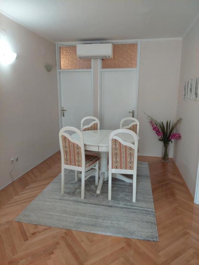 Zeljko Apartamento *
